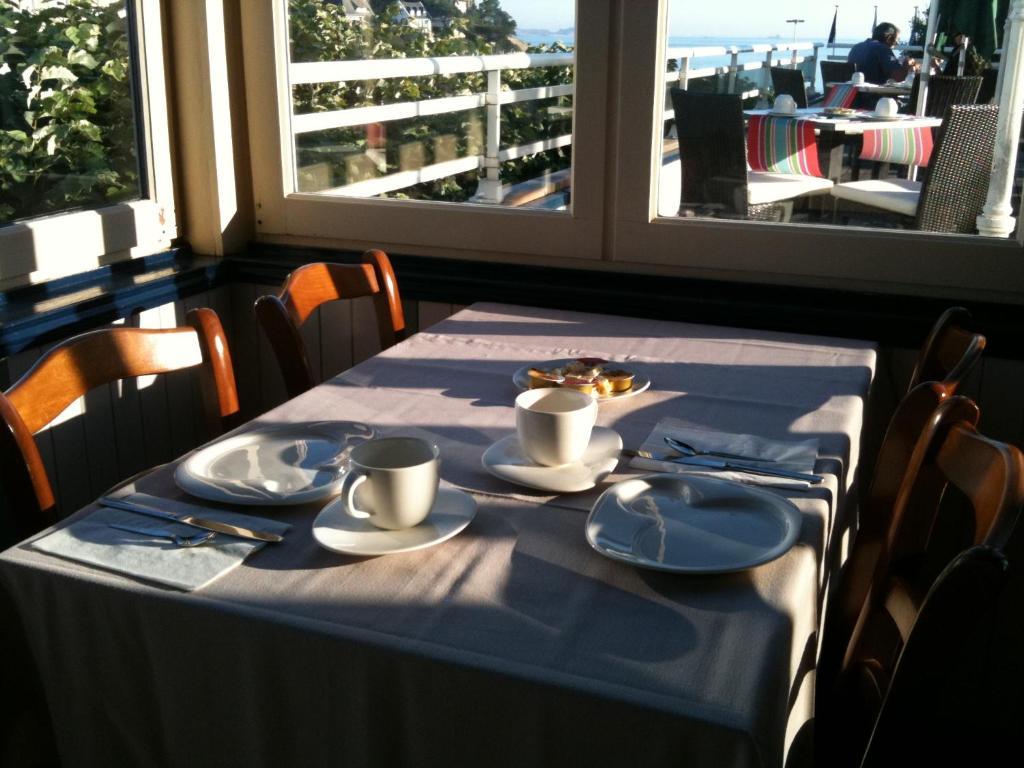 Hotel De La Plage Dinard Esterno foto