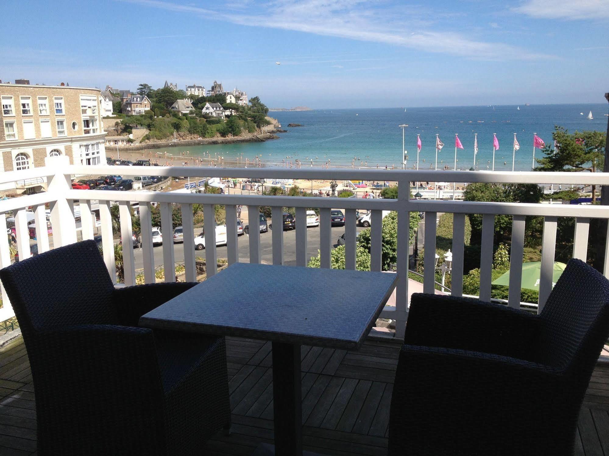 Hotel De La Plage Dinard Esterno foto